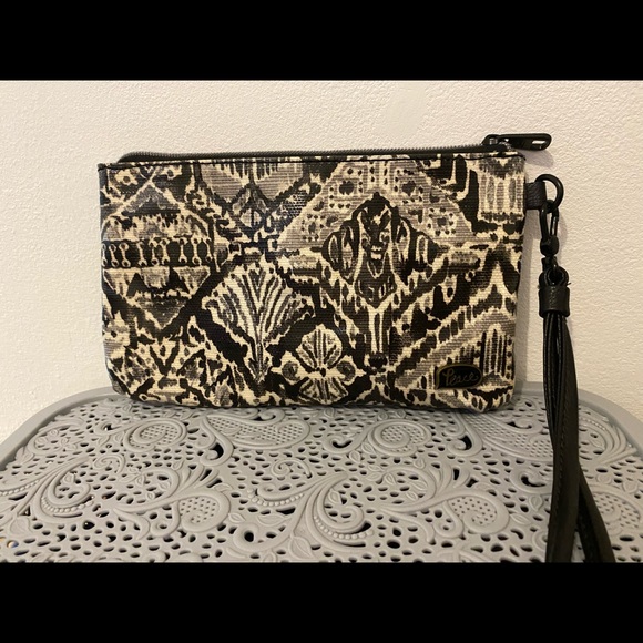 Sakroots Black and White Wallet with Battery Bank  Built In New - Picture 3 of 11